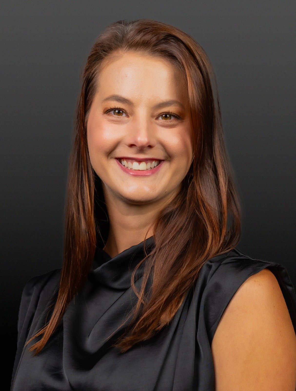 Tia Land Headshot